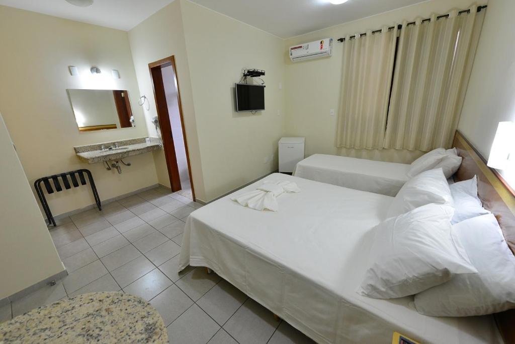 Vind'S Plaza Hotel Caratinga Exterior foto